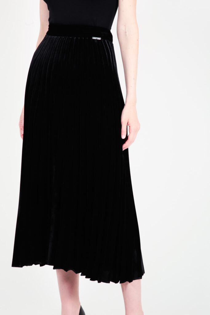 ELISA FANTI F/W 21/22 SERIE ForeveRed GONNA LUNGA A RUOTA IN VELLUTO